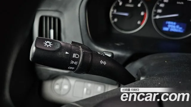 2017 Hyundai Grand Starex