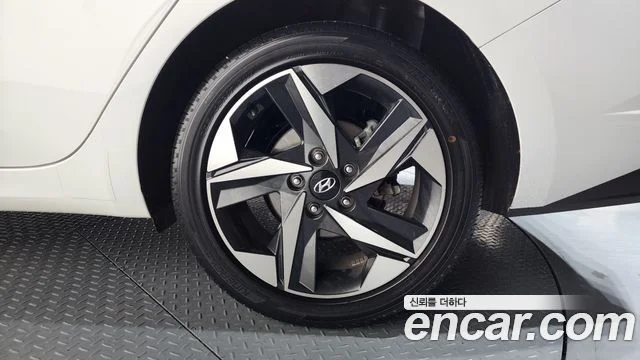 2020 Hyundai Avante (CN7)