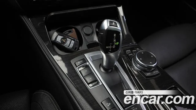 2016 BMW 5 Series (F10)