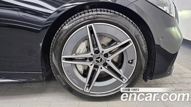 2025 Mercedes-Benz C-클래스 W206