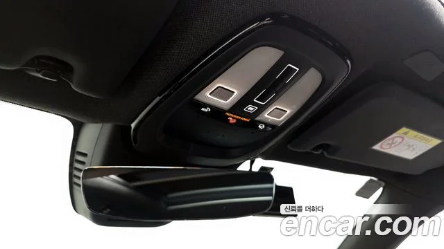 2022 Volvo XC40 리차지