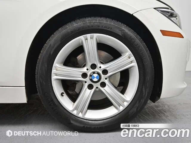 2013 BMW 3 Series (F30)