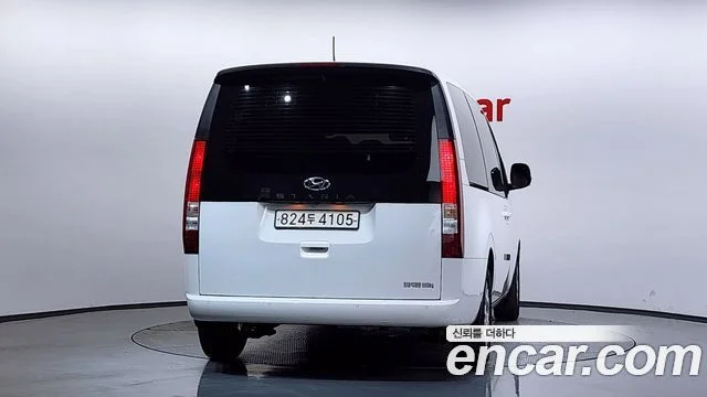 2022 Hyundai Staria