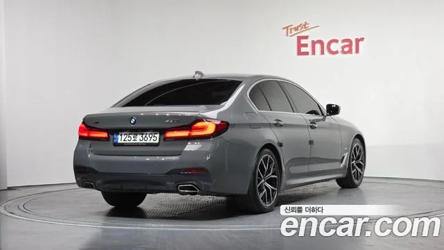2021 BMW 5 Series (G30)