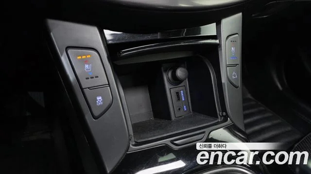 2012 Hyundai i40 살룬