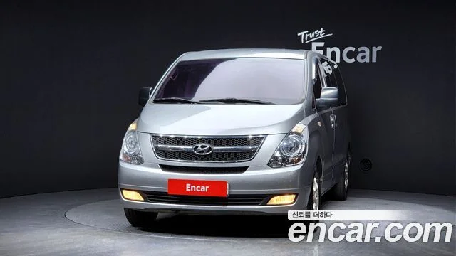 2011 Hyundai Grand Starex