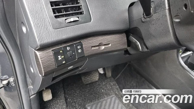 2018 KG Mobility 코란도 투리스모