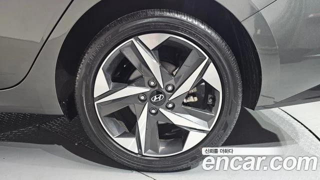 2023 Hyundai Avante (CN7)