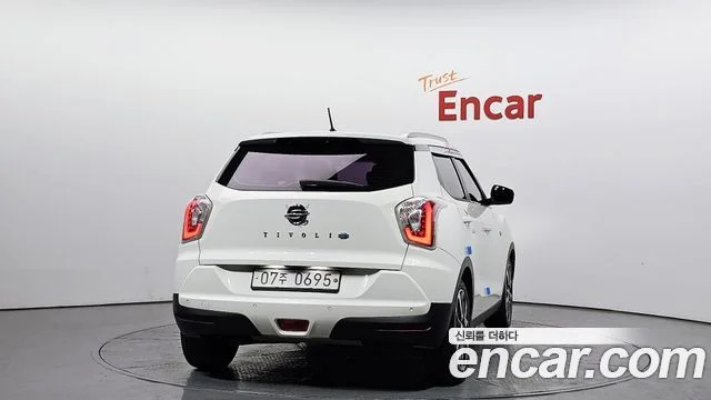 2015 KG Mobility Tivoli