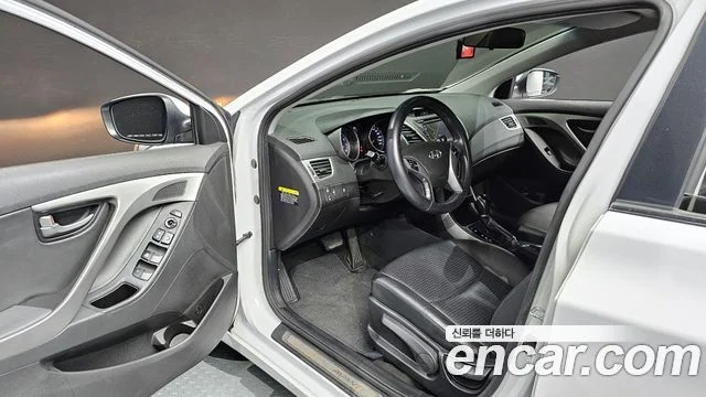 2015 Hyundai Avante (New)