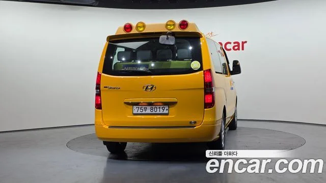 2018 Hyundai Grand Starex (New)