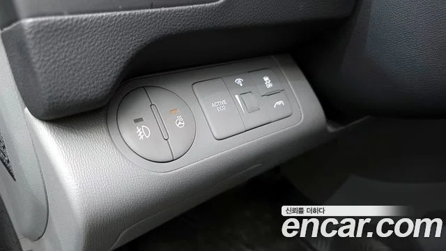 2019 Hyundai Grand Starex (New)