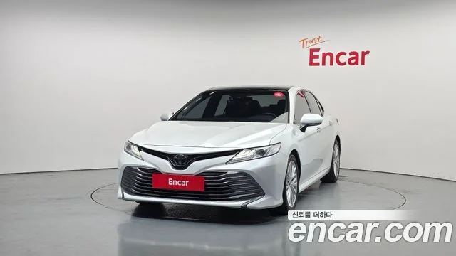 2018 도요타 캠리 (XV70)