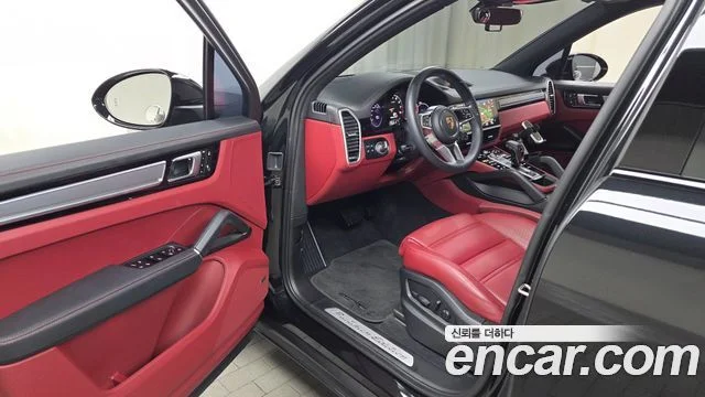 2023 Porsche 카이엔 (PO536)