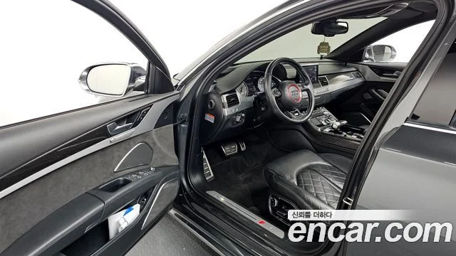 2015 Audi S8