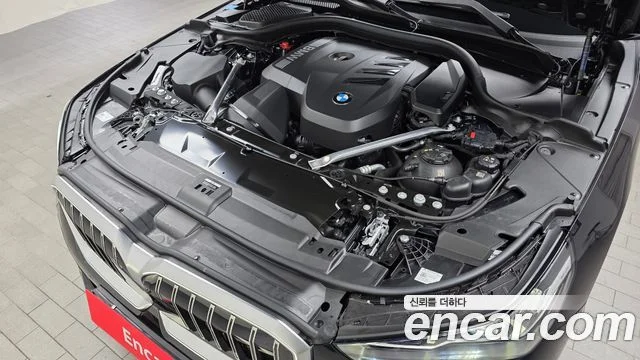 2025 BMW 5 Series (G60)